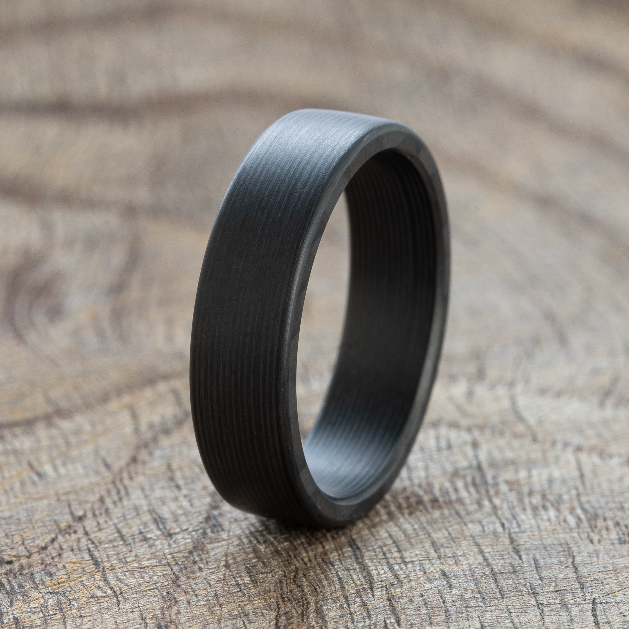 Straight Carbon Black Ring - BoardThing