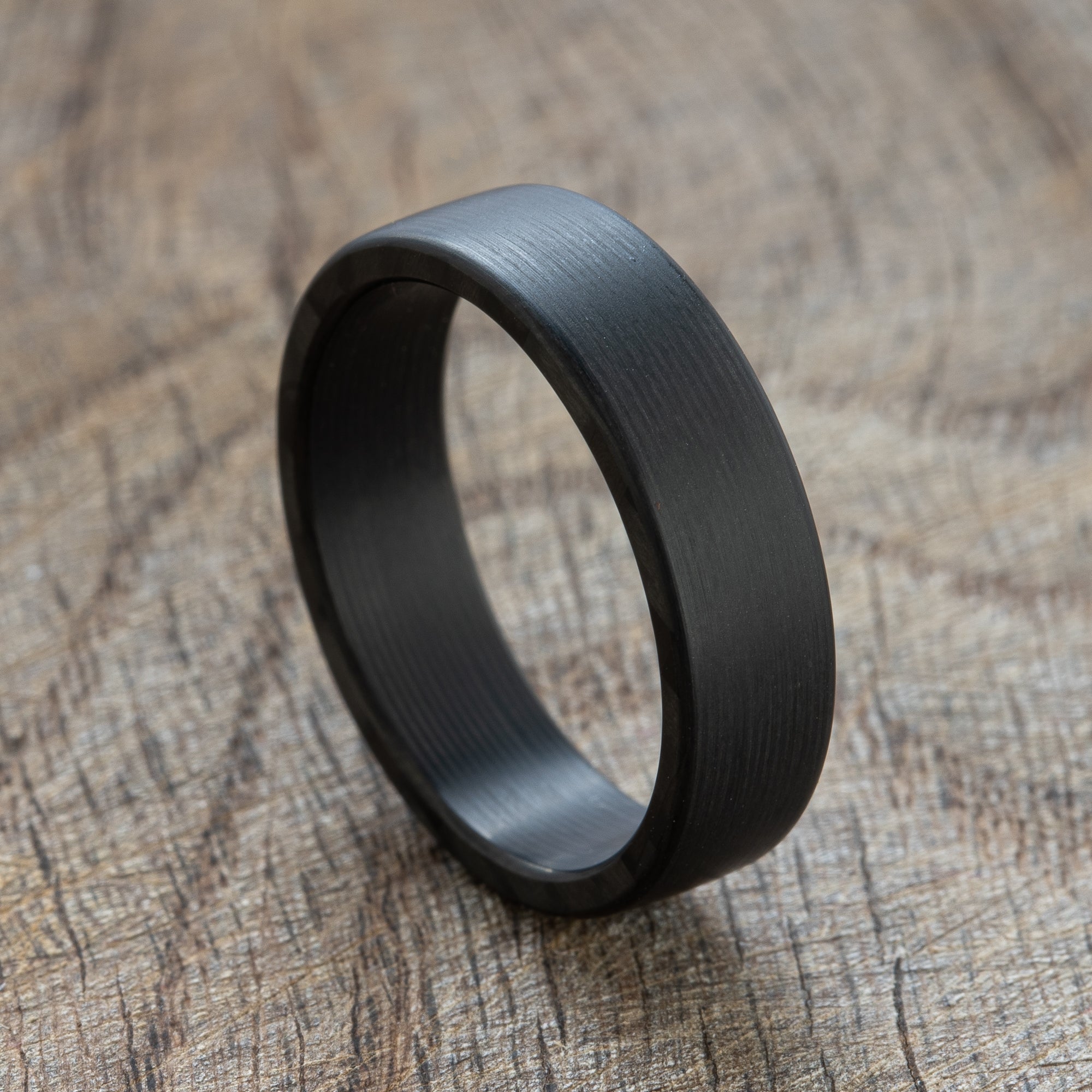 Straight Carbon Black Ring - BoardThing