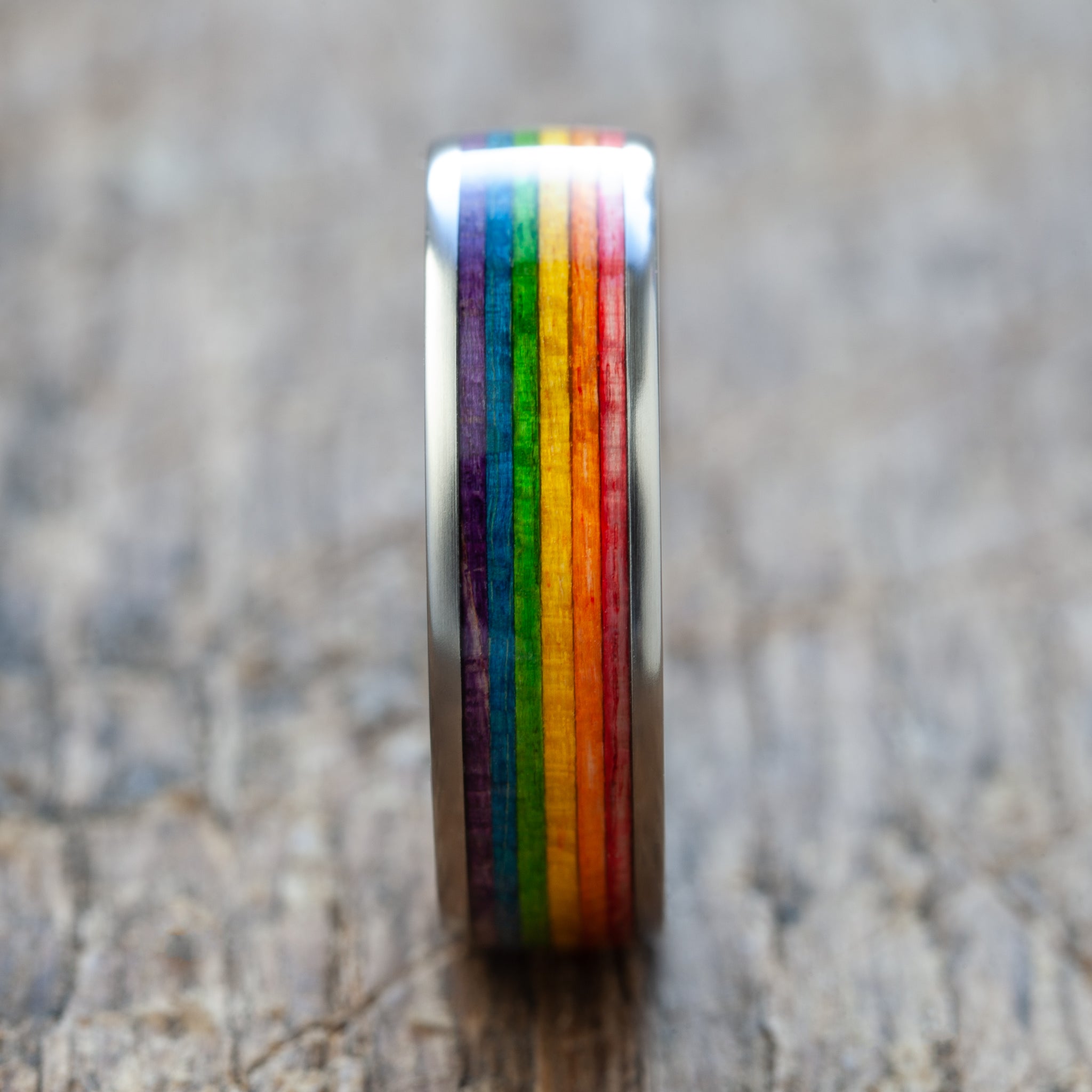 Anneau de skateboards recyclés Titanium Rasta - Extra durable - Érable canadien - Minimaliste - Imperméable à l’eau - Idée cadeau - Cadeau fumeur