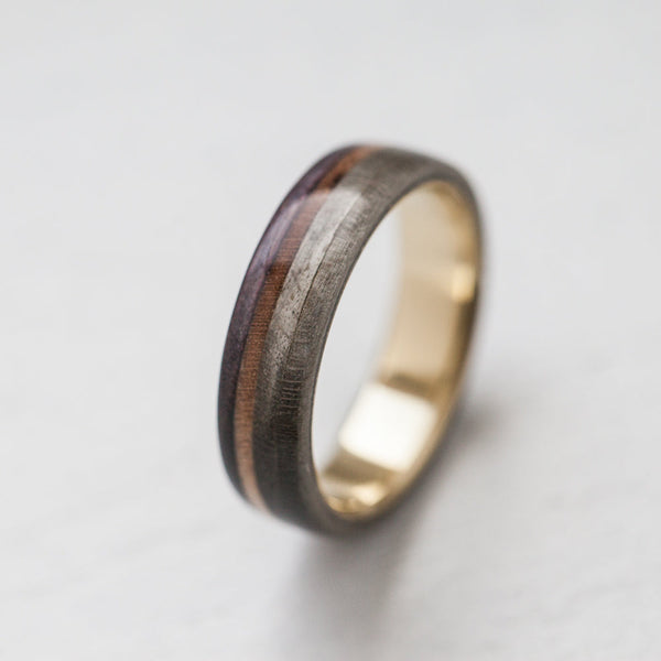 Create your own 14k gold band ring - BoardThing