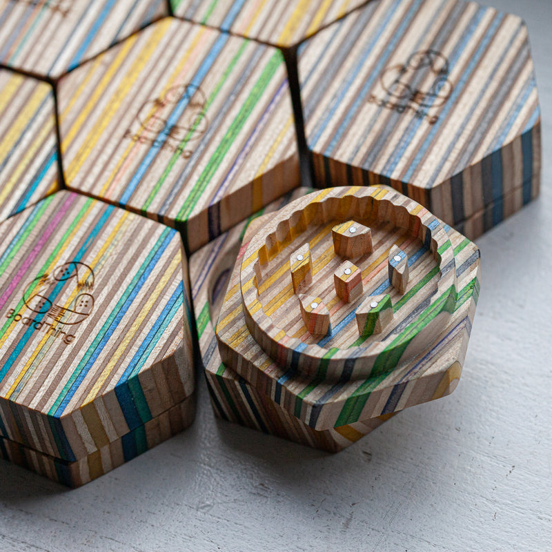 Recycled skateboard herbs hexagonal grinder (multicolor) - BoardThing