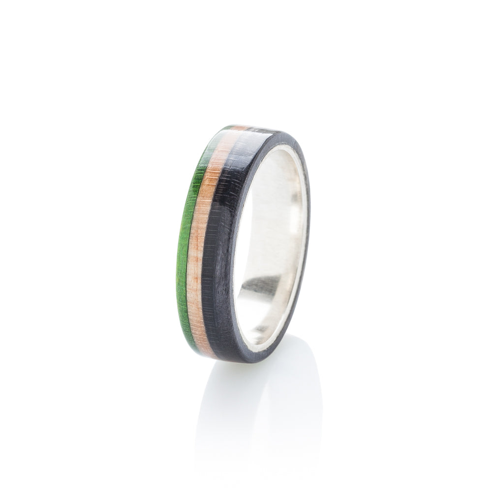 Skateboard ring - Green - Wooden - Black & silver | Boardthing - BoardThing